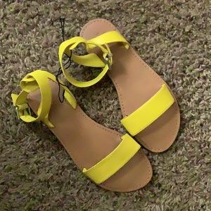 🍋🍋Ladies Forever 21 Flats🍋🍋